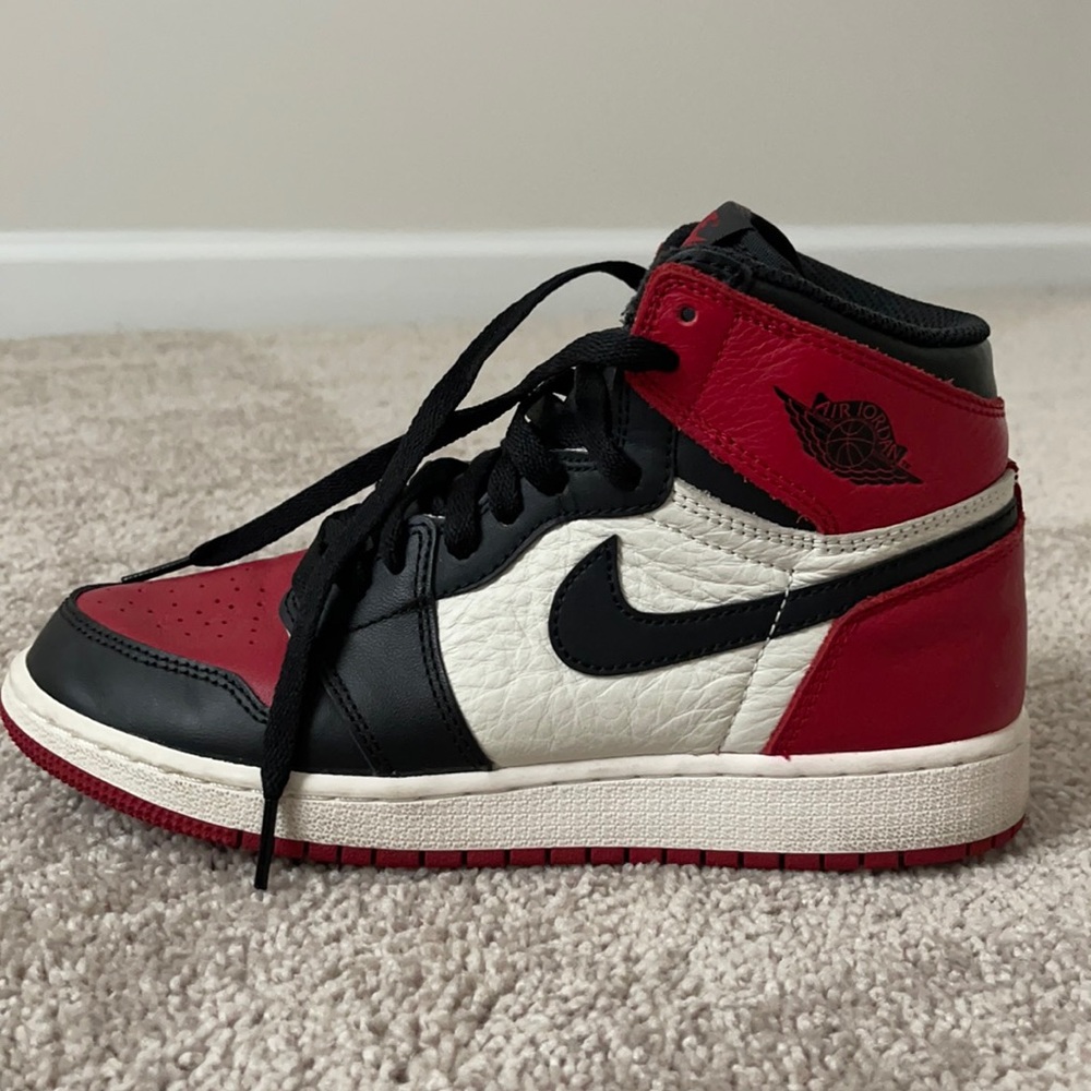 Jordan Bred Toe 1’s Grade School Size 6